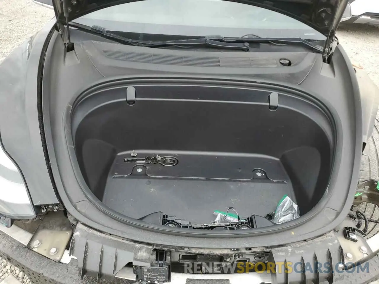11 Photograph of a damaged car 5YJ3E1EAXKF422500 TESLA MODEL 3 2019