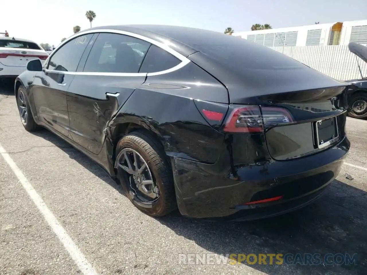 3 Photograph of a damaged car 5YJ3E1EAXKF424523 TESLA MODEL 3 2019