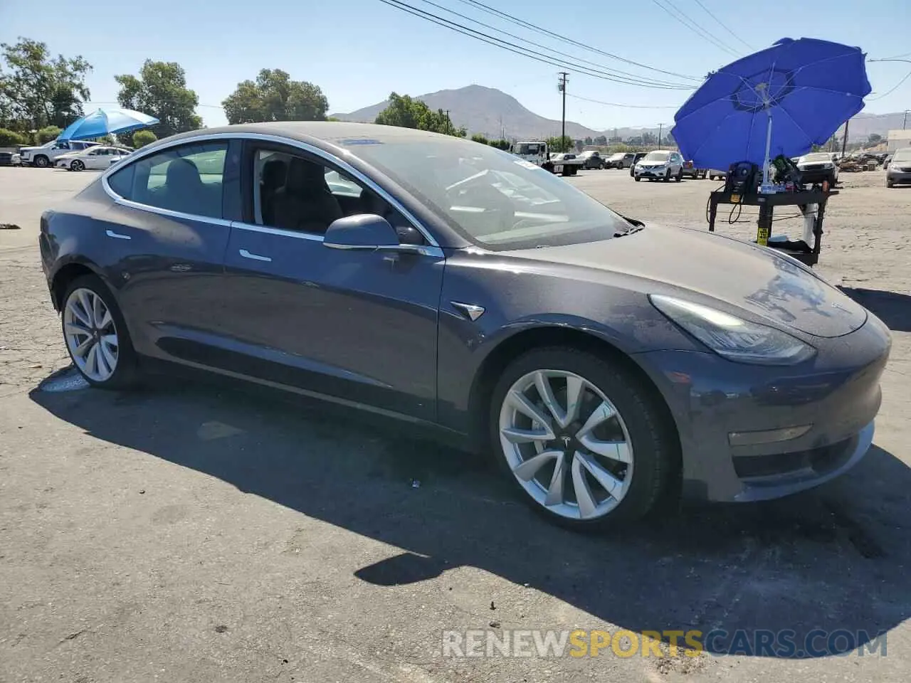 4 Photograph of a damaged car 5YJ3E1EAXKF425364 TESLA MODEL 3 2019