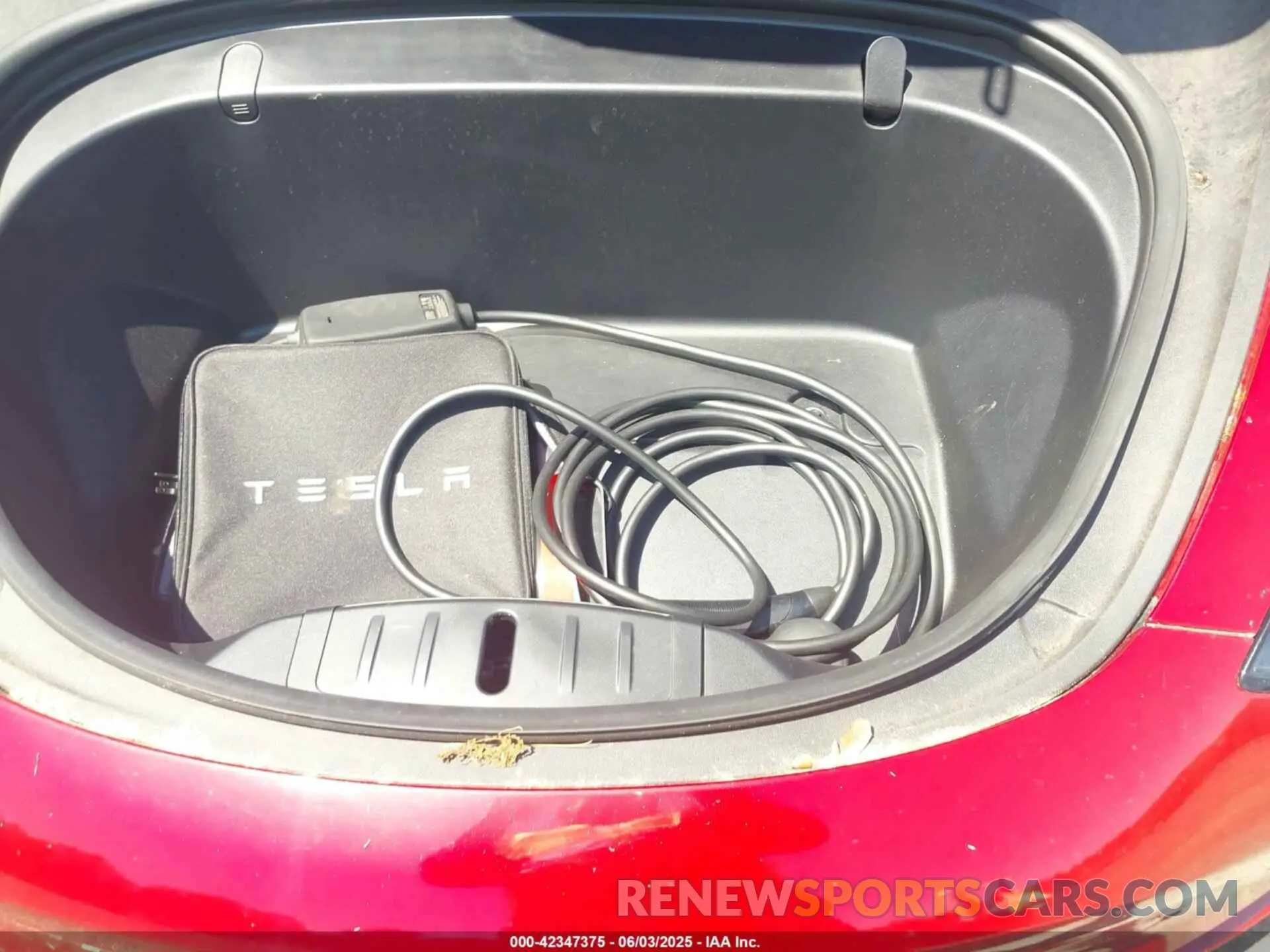 10 Photograph of a damaged car 5YJ3E1EAXKF483331 TESLA MODEL 3 2019