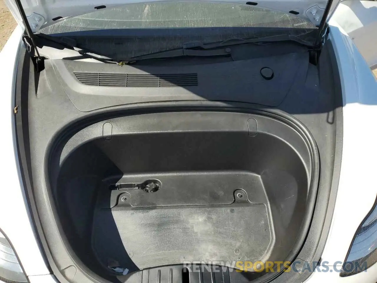 11 Photograph of a damaged car 5YJ3E1EAXKF483622 TESLA MODEL 3 2019