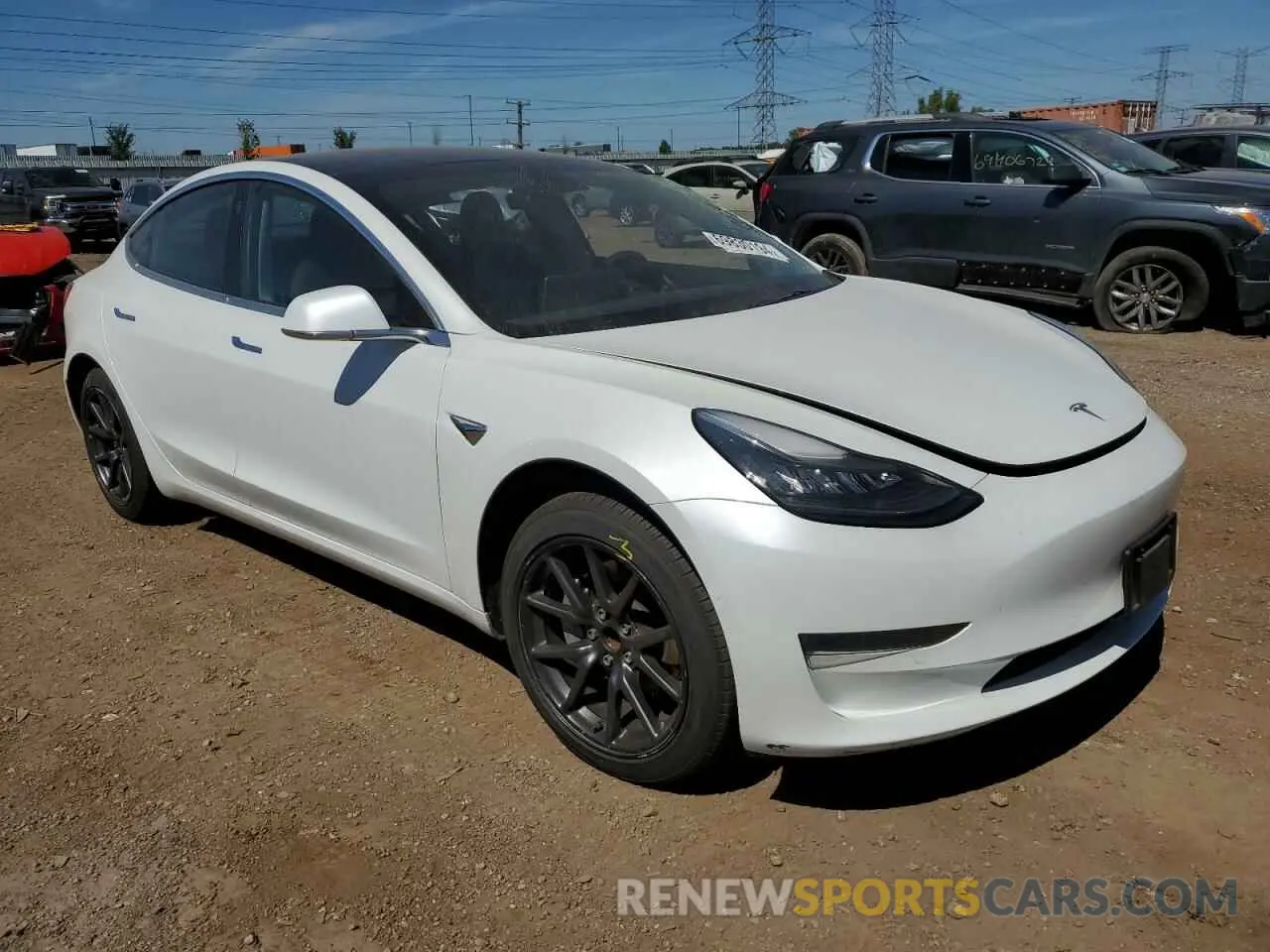 4 Photograph of a damaged car 5YJ3E1EAXKF483622 TESLA MODEL 3 2019
