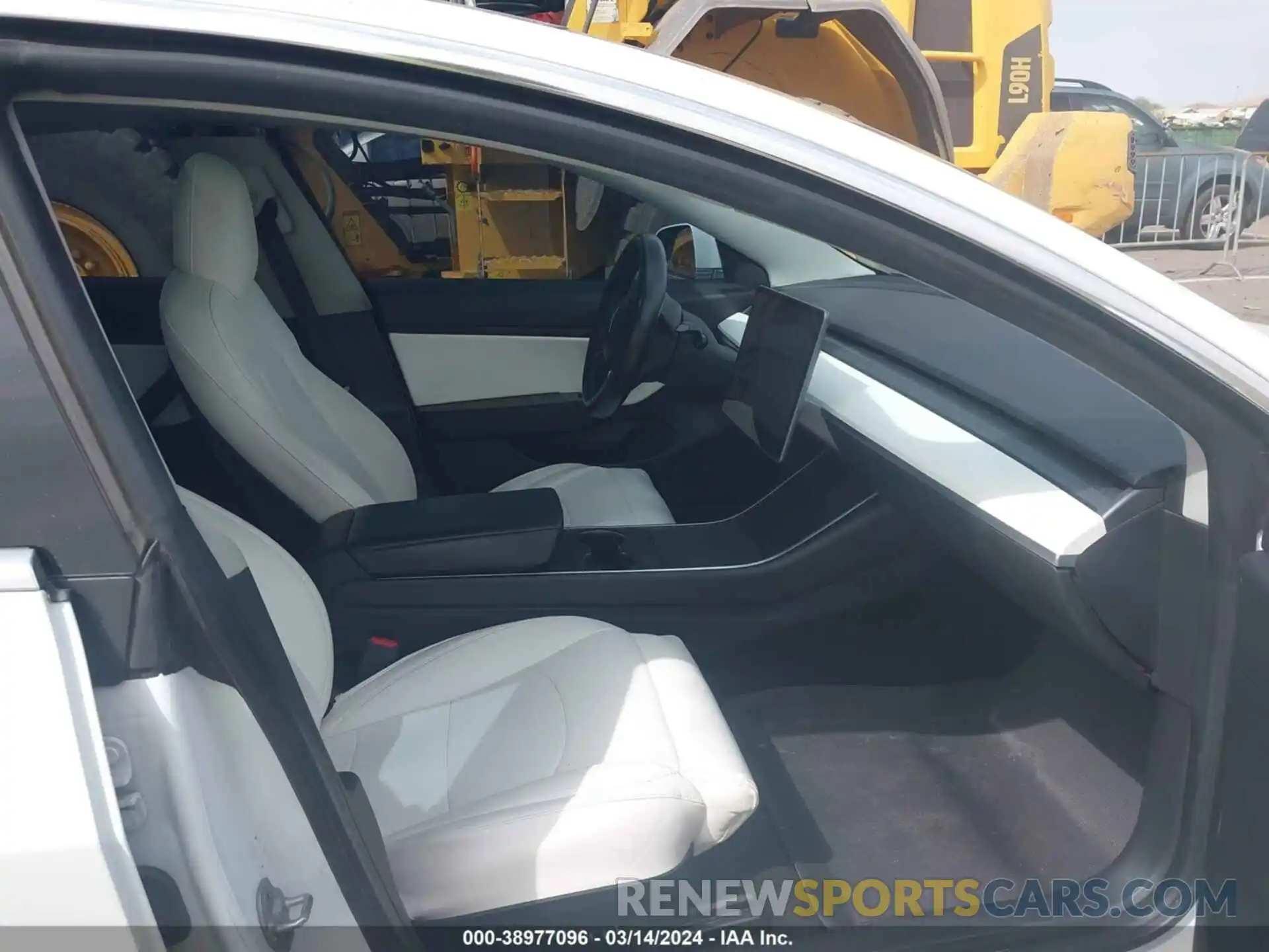 5 Photograph of a damaged car 5YJ3E1EAXKF486309 TESLA MODEL 3 2019