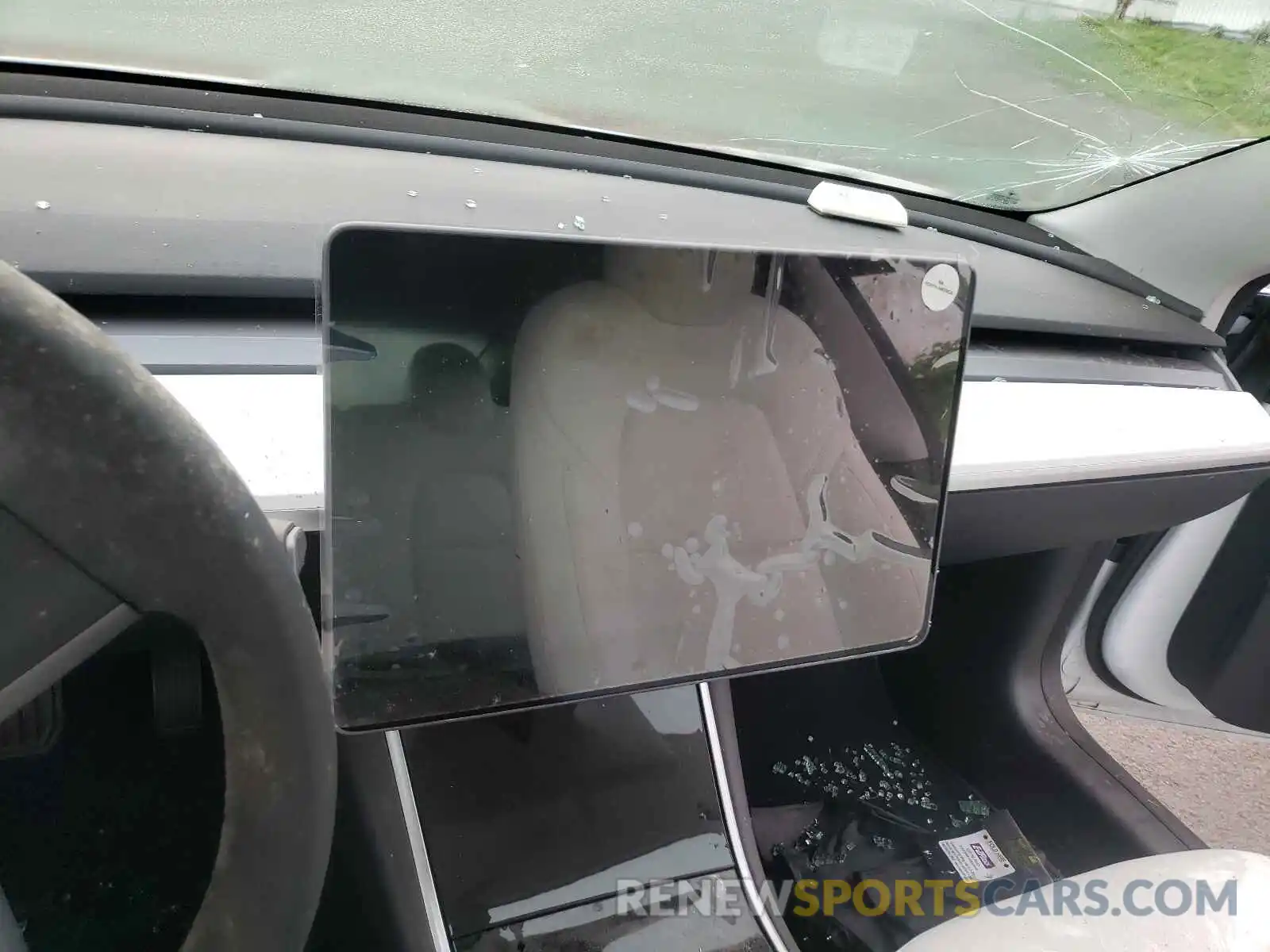 8 Photograph of a damaged car 5YJ3E1EAXKF486665 TESLA MODEL 3 2019