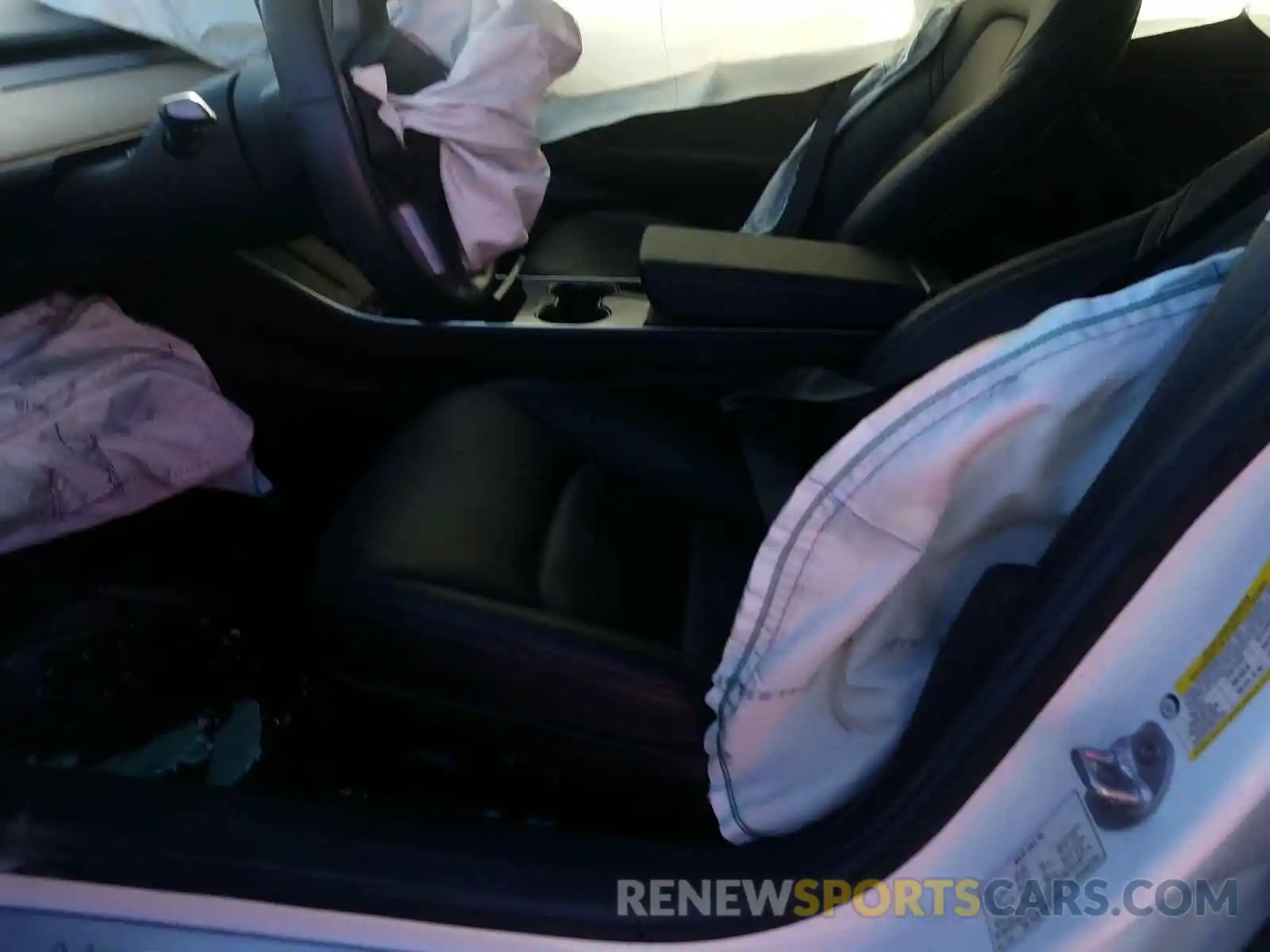 5 Photograph of a damaged car 5YJ3E1EB0KF150483 TESLA MODEL 3 2019