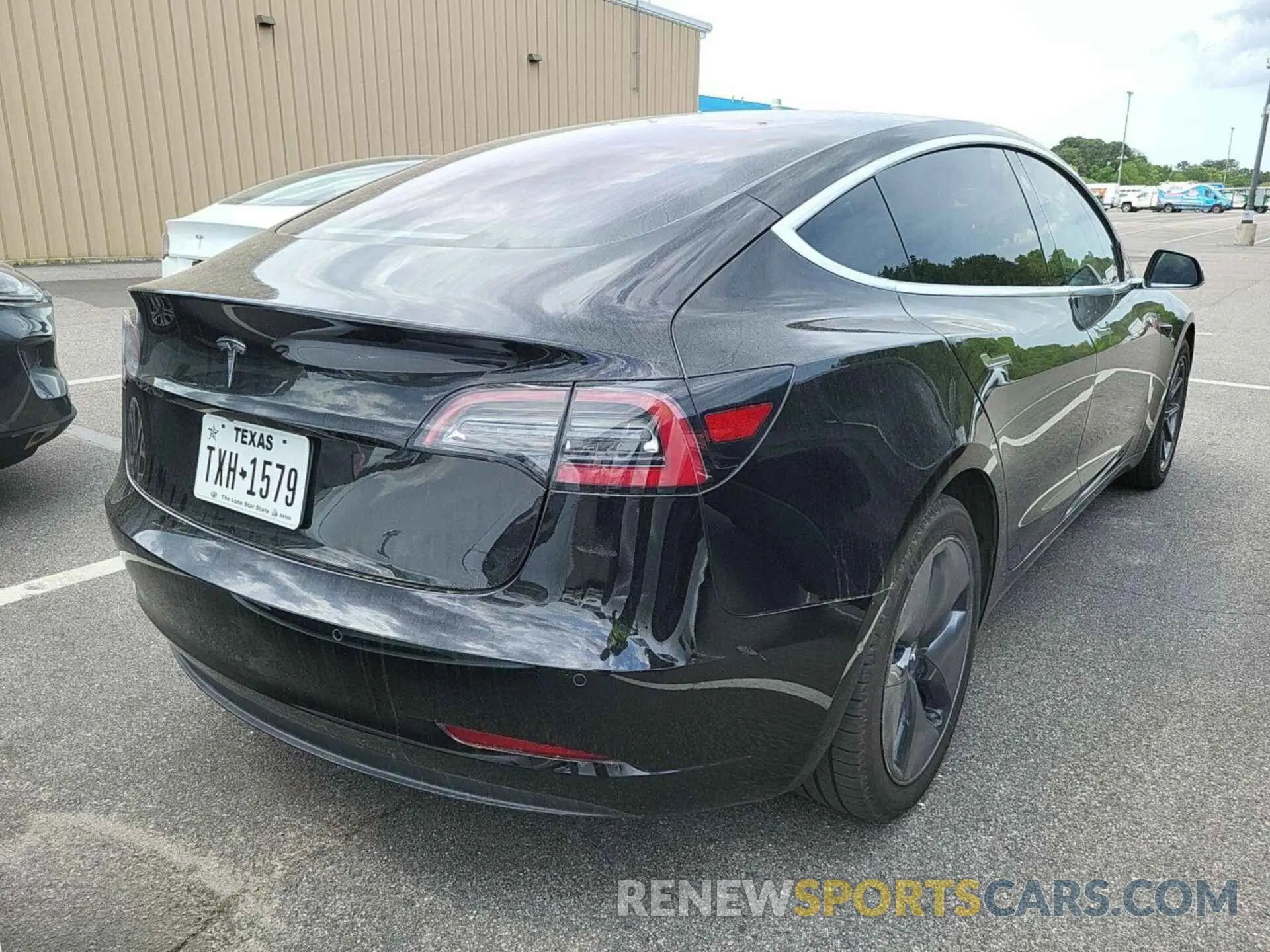 2 Photograph of a damaged car 5YJ3E1EB0KF199215 TESLA MODEL 3 2019