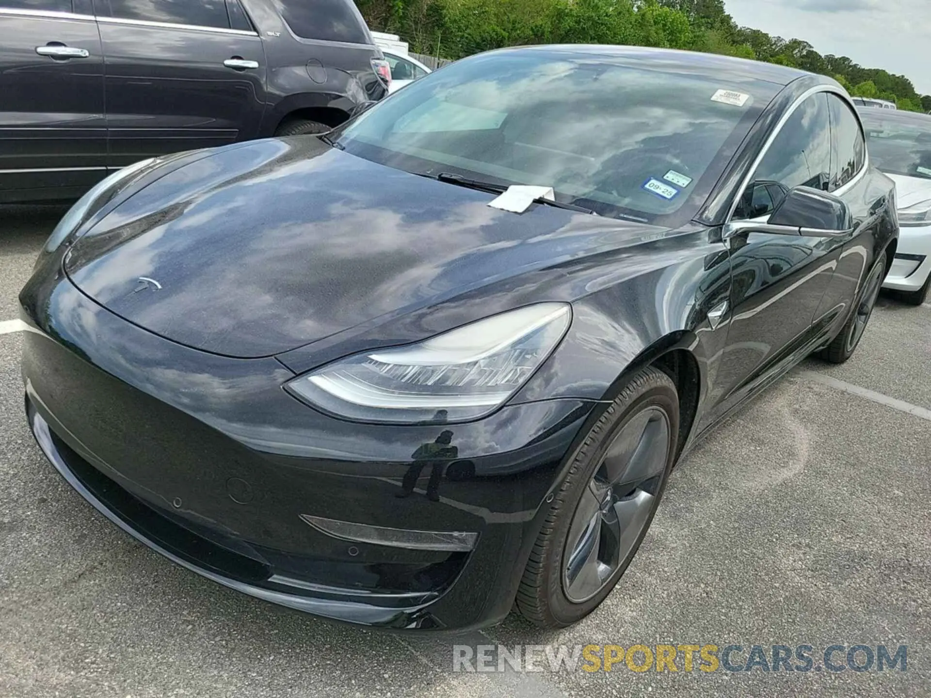 20 Photograph of a damaged car 5YJ3E1EB0KF199215 TESLA MODEL 3 2019