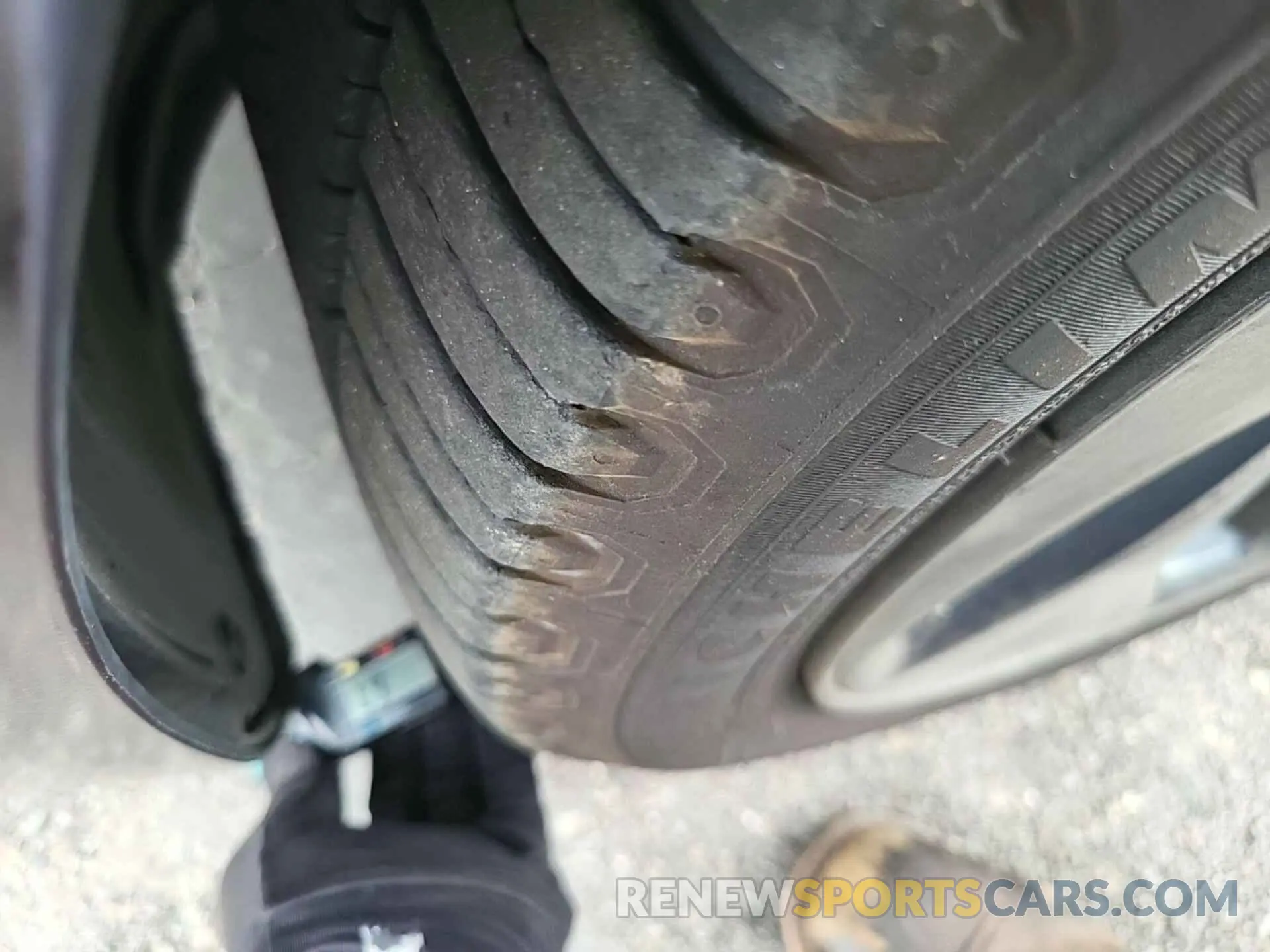 5 Photograph of a damaged car 5YJ3E1EB0KF199215 TESLA MODEL 3 2019