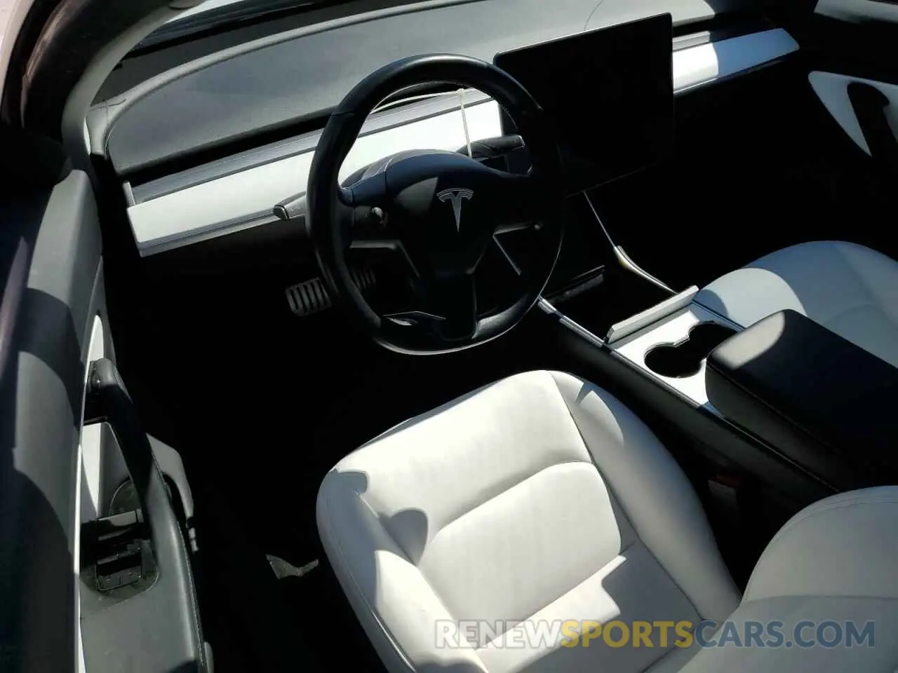 8 Photograph of a damaged car 5YJ3E1EB0KF231791 TESLA MODEL 3 2019