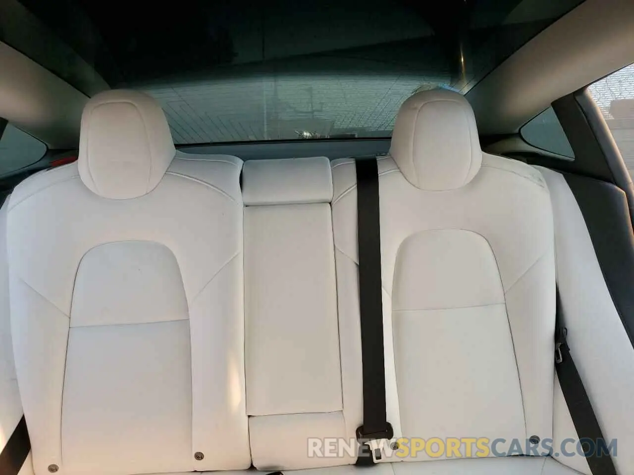 10 Photograph of a damaged car 5YJ3E1EB0KF238370 TESLA MODEL 3 2019