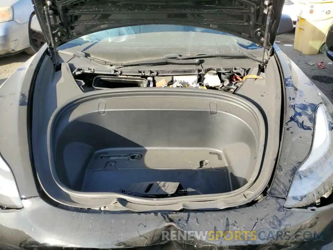 11 Photograph of a damaged car 5YJ3E1EB0KF385191 TESLA MODEL 3 2019