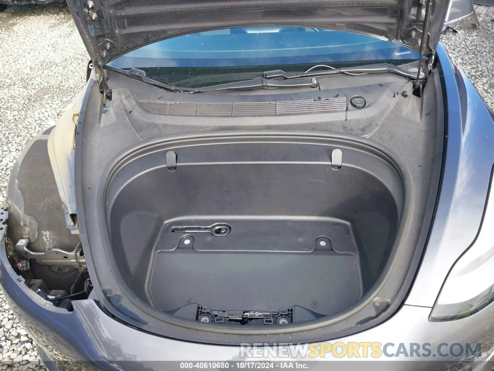 10 Photograph of a damaged car 5YJ3E1EB0KF386437 TESLA MODEL 3 2019