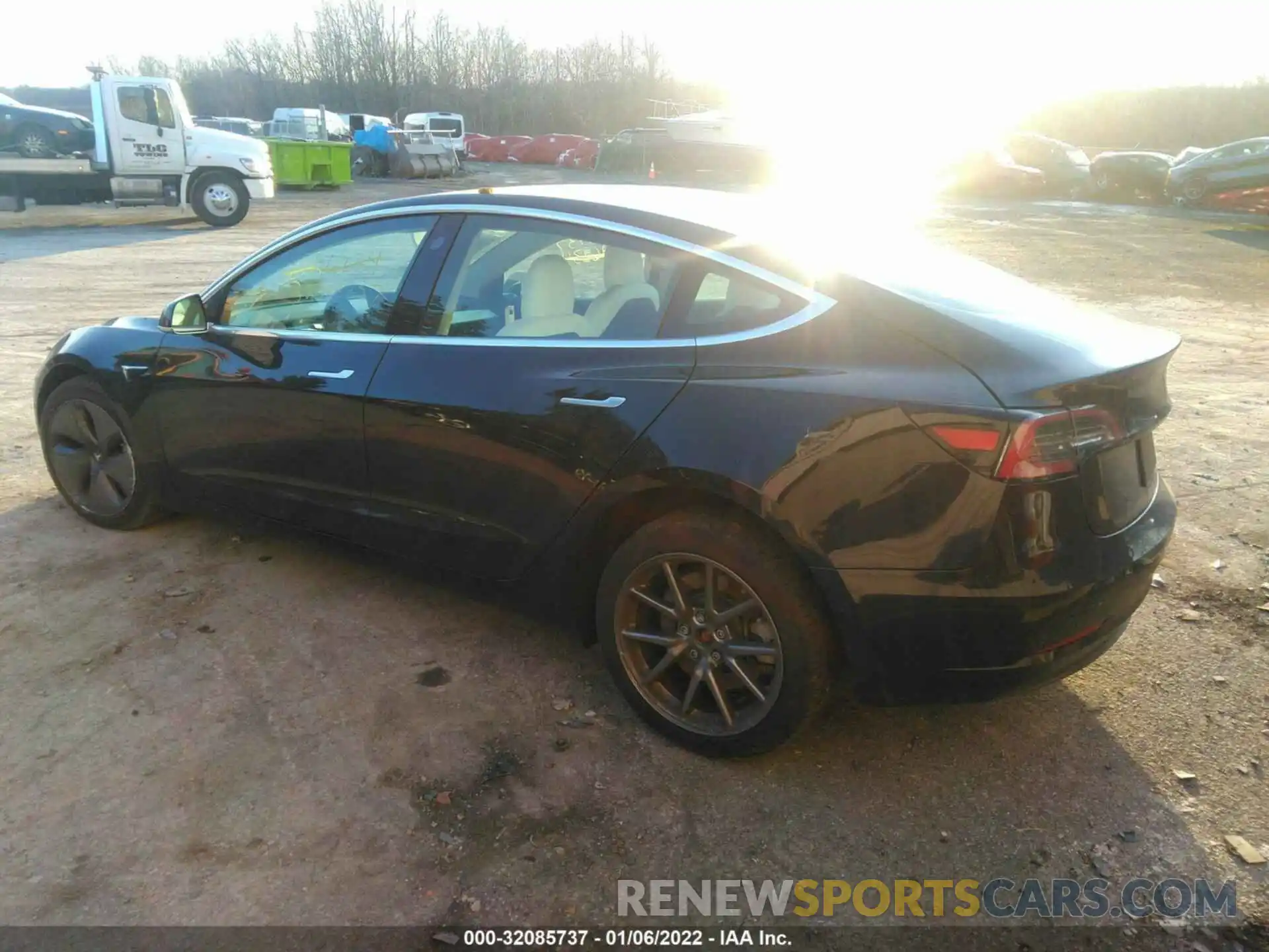 3 Photograph of a damaged car 5YJ3E1EB0KF390553 TESLA MODEL 3 2019