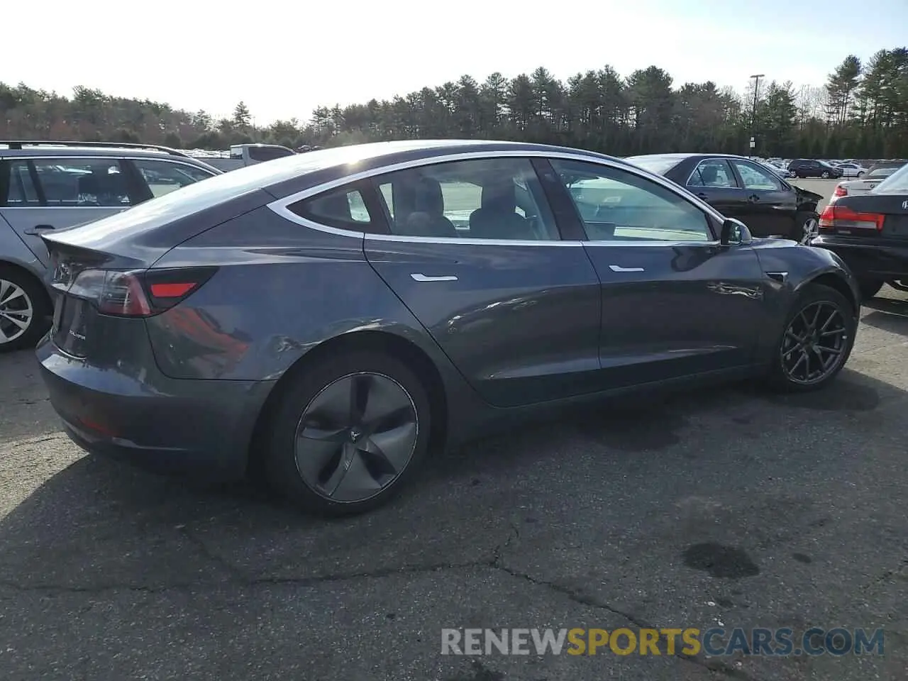 3 Photograph of a damaged car 5YJ3E1EB0KF418108 TESLA MODEL 3 2019