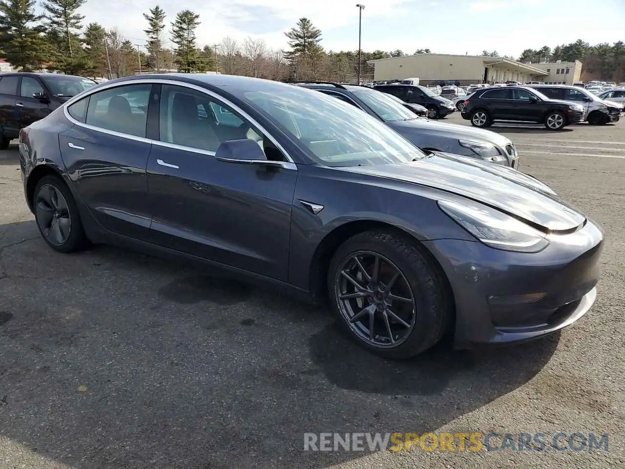 4 Photograph of a damaged car 5YJ3E1EB0KF418108 TESLA MODEL 3 2019