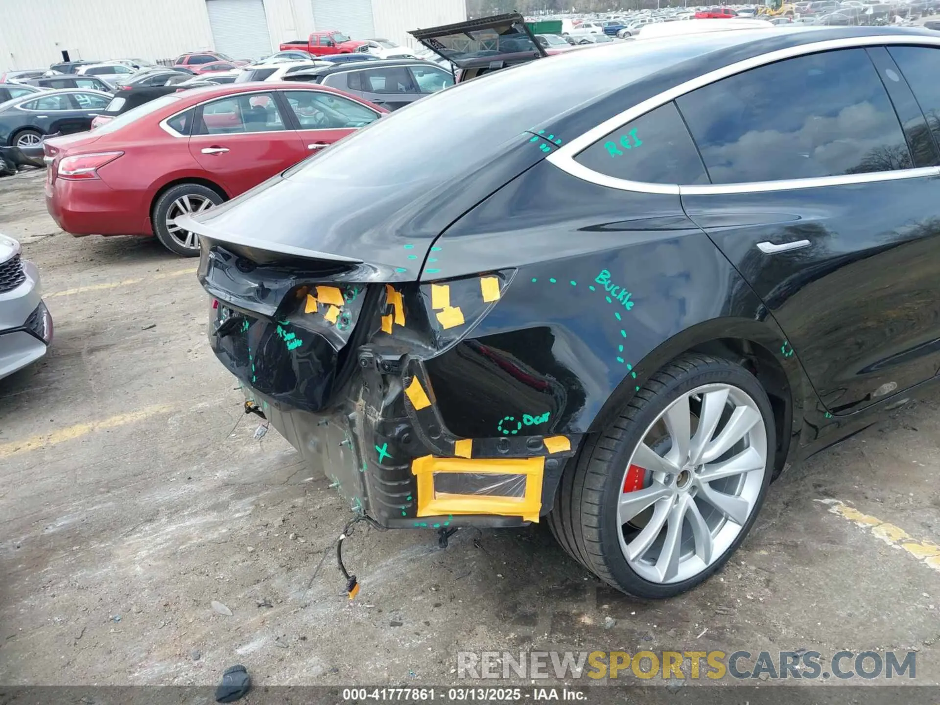 17 Photograph of a damaged car 5YJ3E1EB0KF422093 TESLA MODEL 3 2019