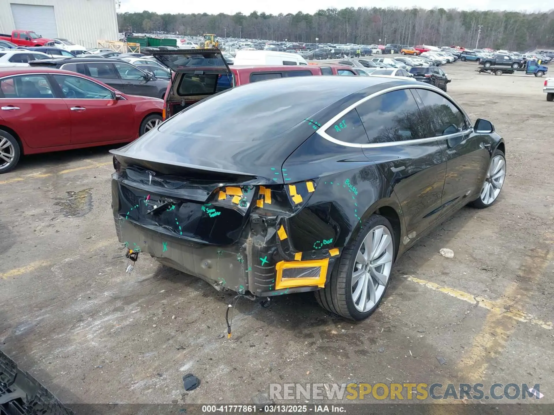 4 Photograph of a damaged car 5YJ3E1EB0KF422093 TESLA MODEL 3 2019