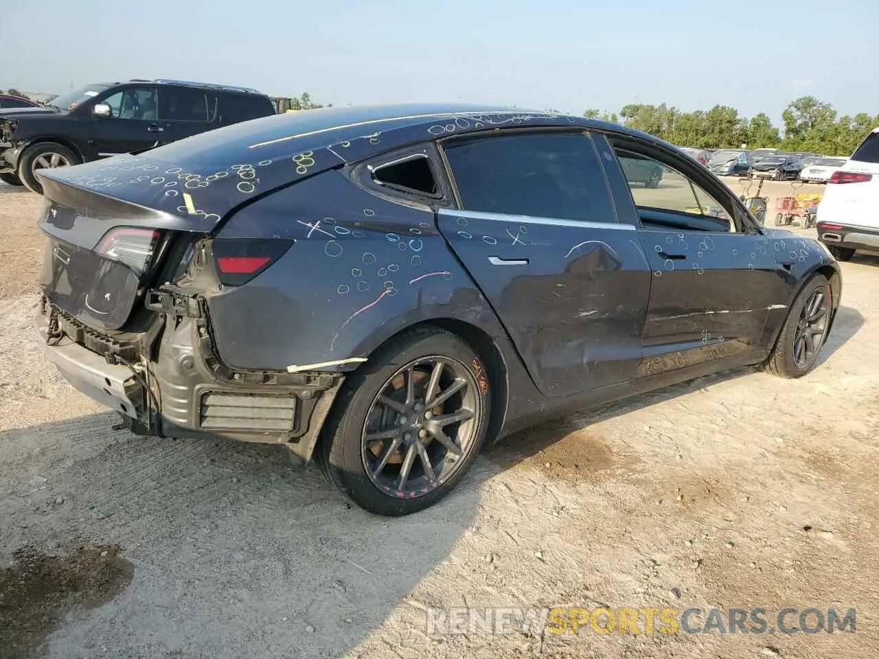 3 Photograph of a damaged car 5YJ3E1EB0KF432798 TESLA MODEL 3 2019
