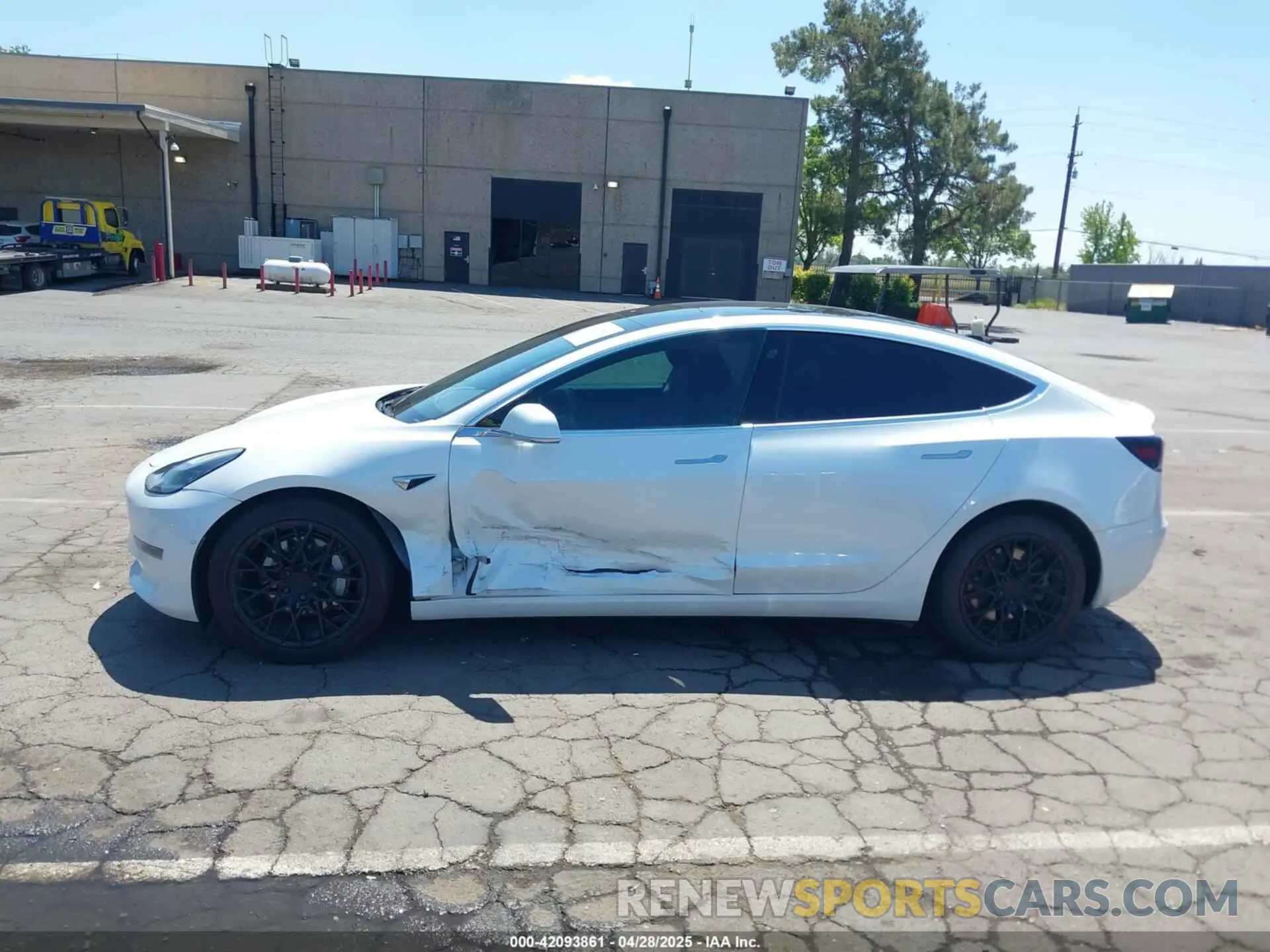 14 Photograph of a damaged car 5YJ3E1EB0KF433398 TESLA MODEL 3 2019