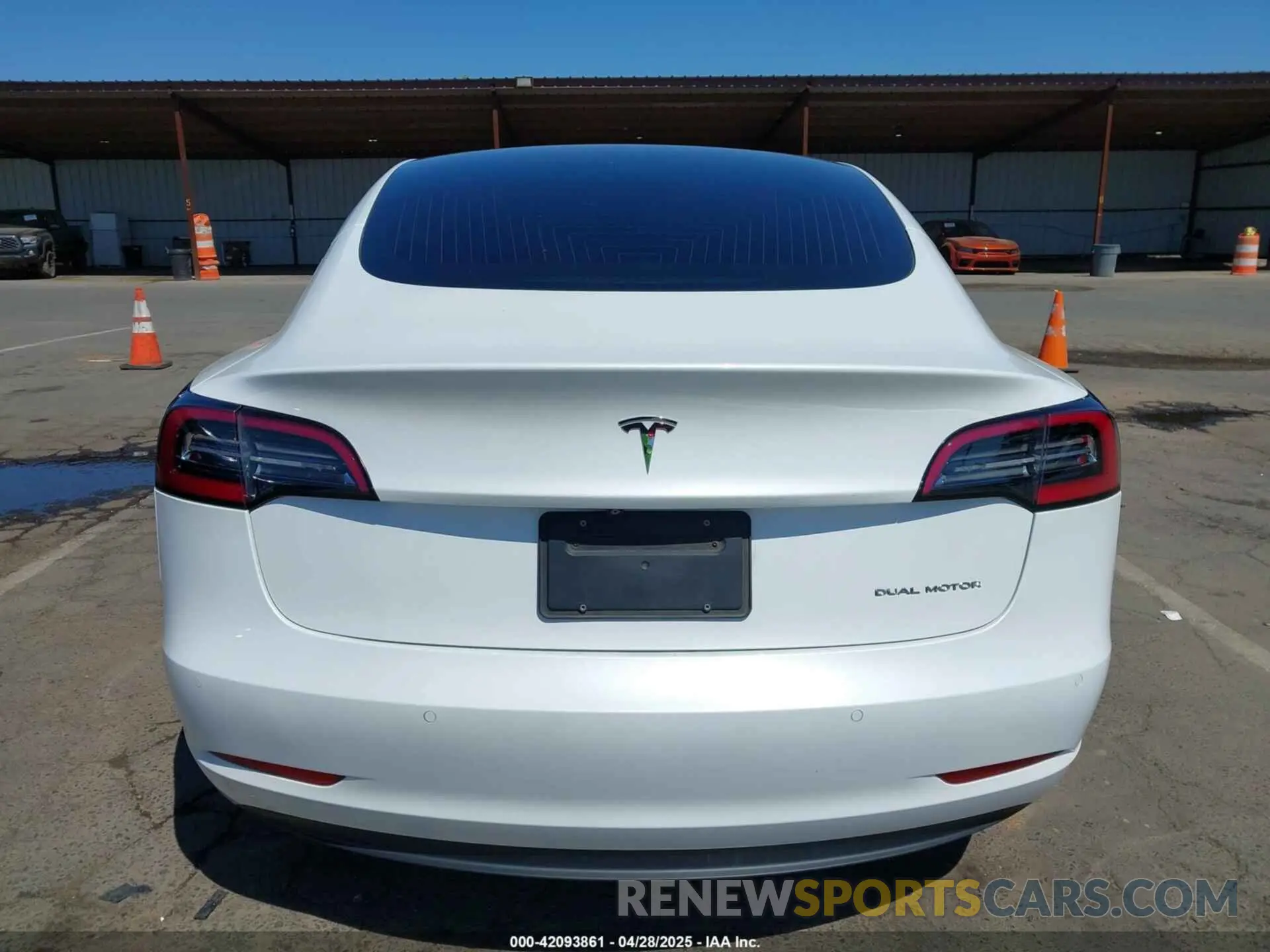 16 Photograph of a damaged car 5YJ3E1EB0KF433398 TESLA MODEL 3 2019
