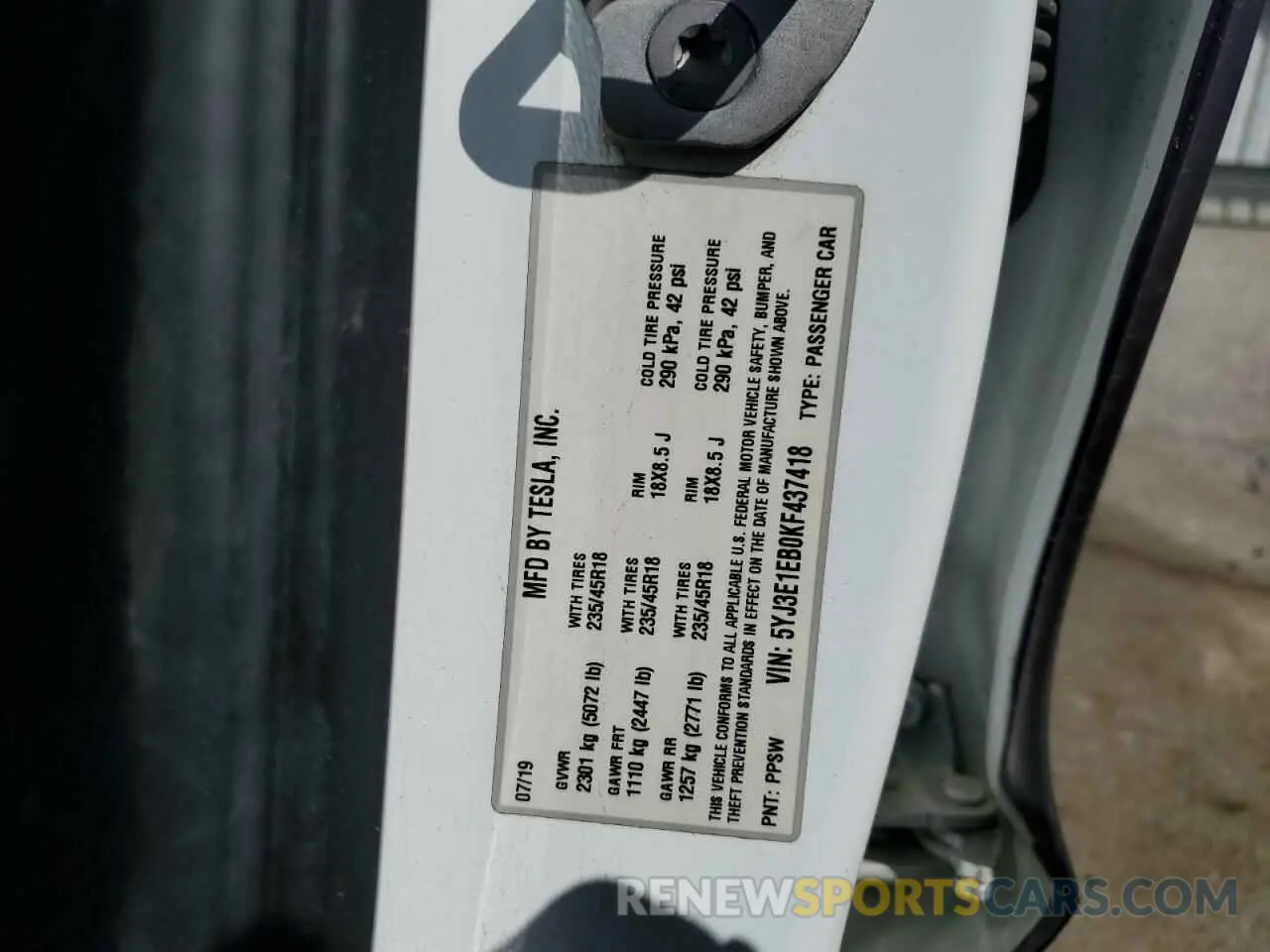 12 Photograph of a damaged car 5YJ3E1EB0KF437418 TESLA MODEL 3 2019