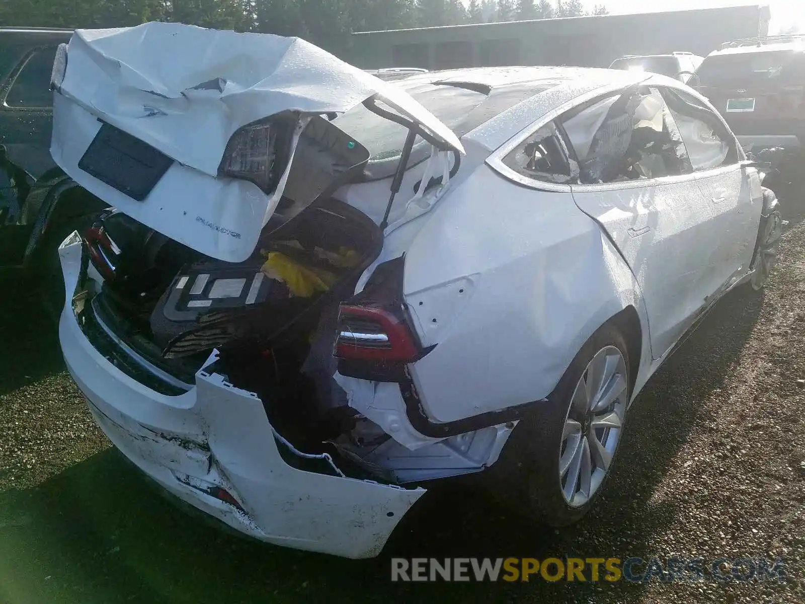 4 Photograph of a damaged car 5YJ3E1EB0KF513347 TESLA MODEL 3 2019