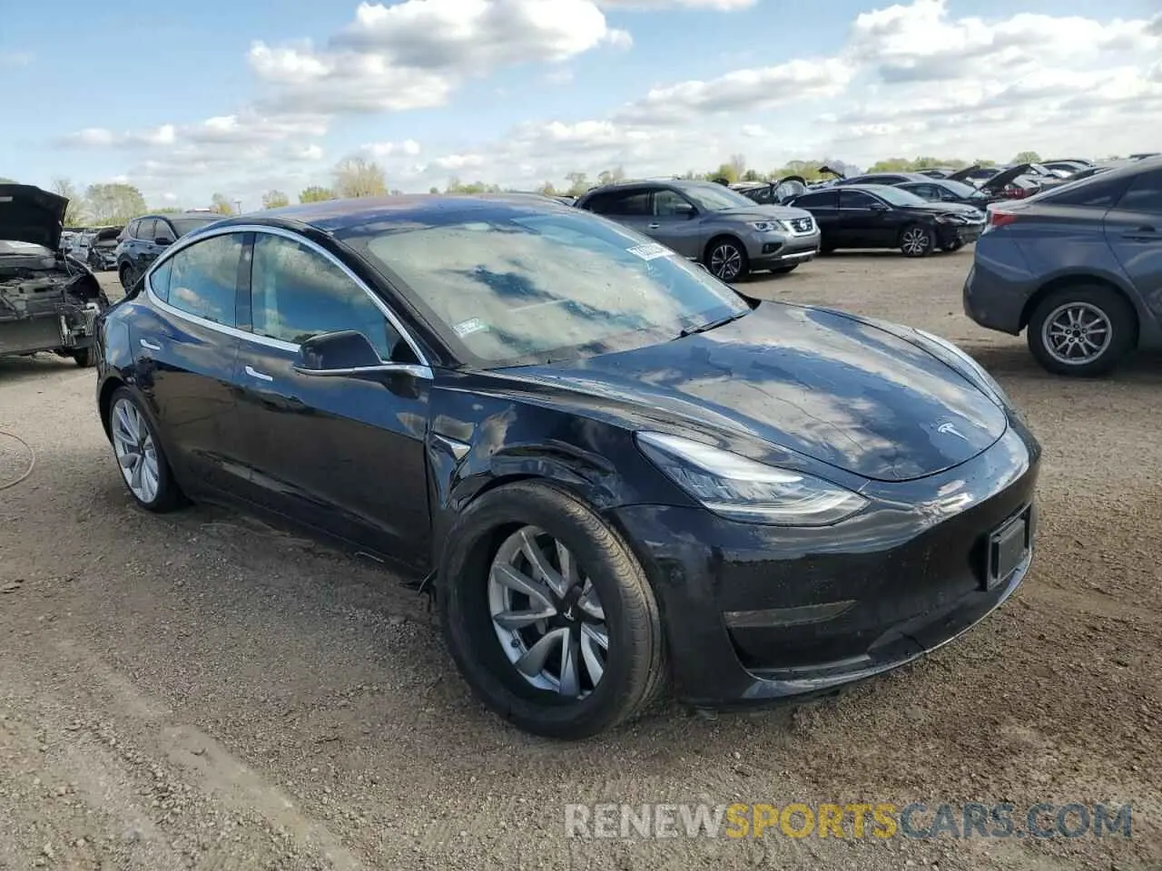4 Photograph of a damaged car 5YJ3E1EB1KF191933 TESLA MODEL 3 2019