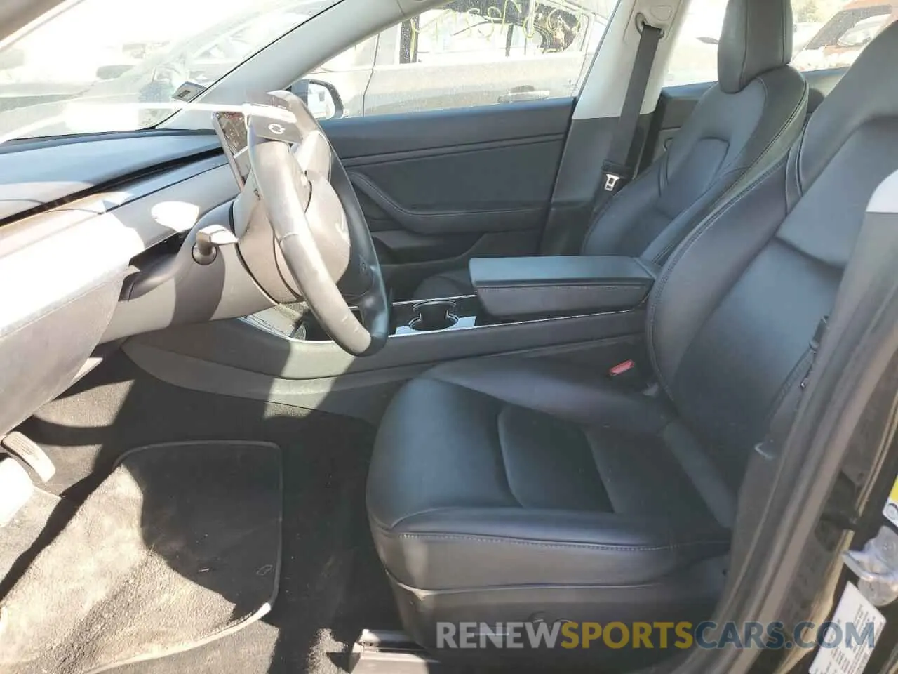 7 Photograph of a damaged car 5YJ3E1EB1KF191933 TESLA MODEL 3 2019