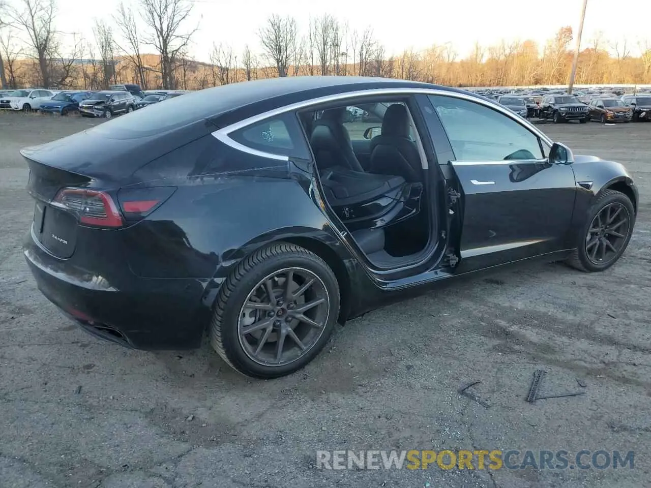 3 Photograph of a damaged car 5YJ3E1EB1KF361319 TESLA MODEL 3 2019