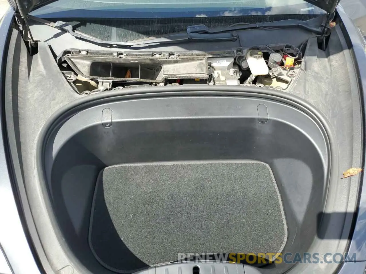11 Photograph of a damaged car 5YJ3E1EB1KF365368 TESLA MODEL 3 2019