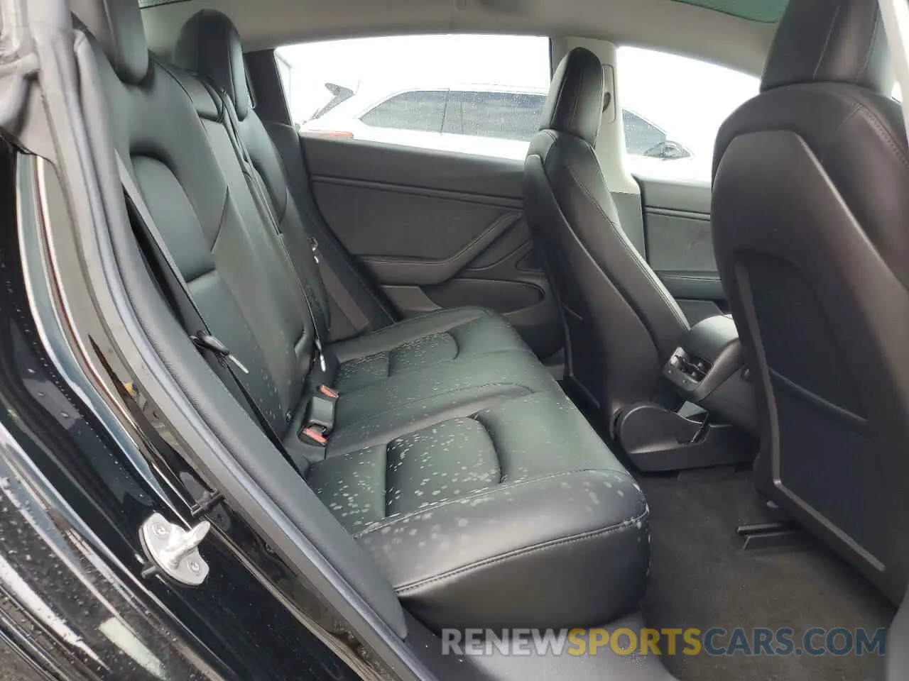 10 Photograph of a damaged car 5YJ3E1EB1KF384745 TESLA MODEL 3 2019