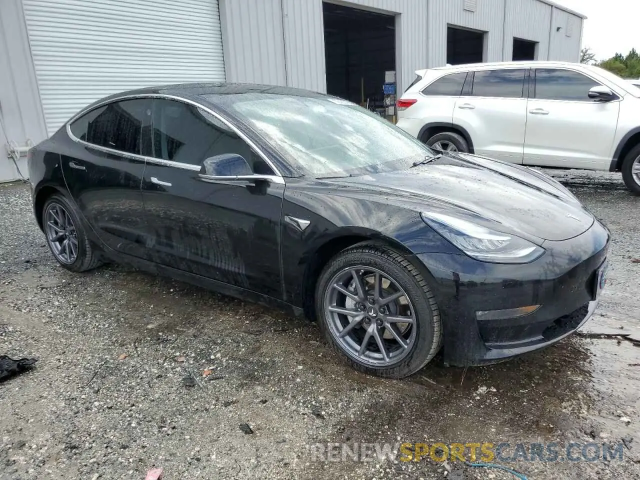 4 Photograph of a damaged car 5YJ3E1EB1KF384745 TESLA MODEL 3 2019