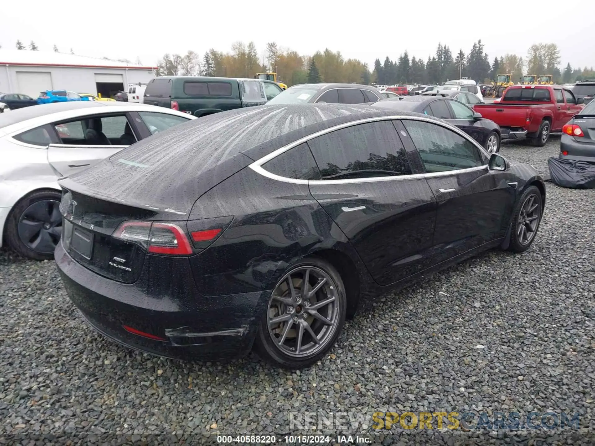 4 Photograph of a damaged car 5YJ3E1EB1KF385779 TESLA MODEL 3 2019