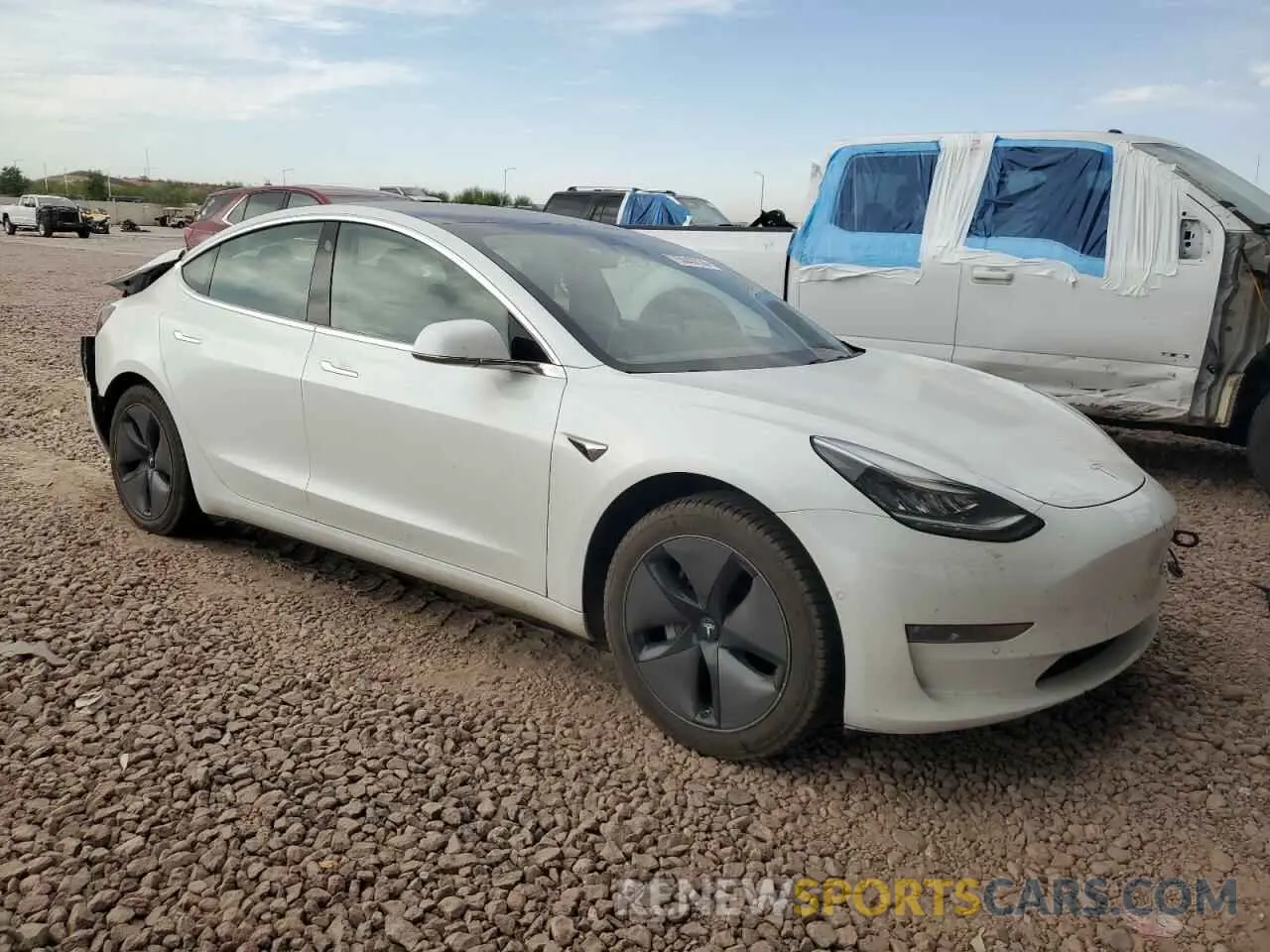 4 Photograph of a damaged car 5YJ3E1EB1KF387967 TESLA MODEL 3 2019