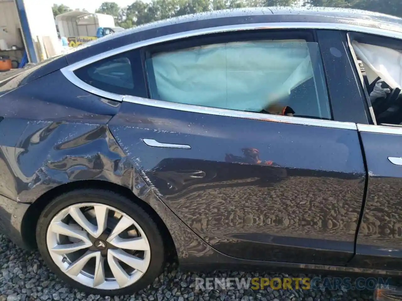 6 Photograph of a damaged car 5YJ3E1EB1KF389265 TESLA MODEL 3 2019