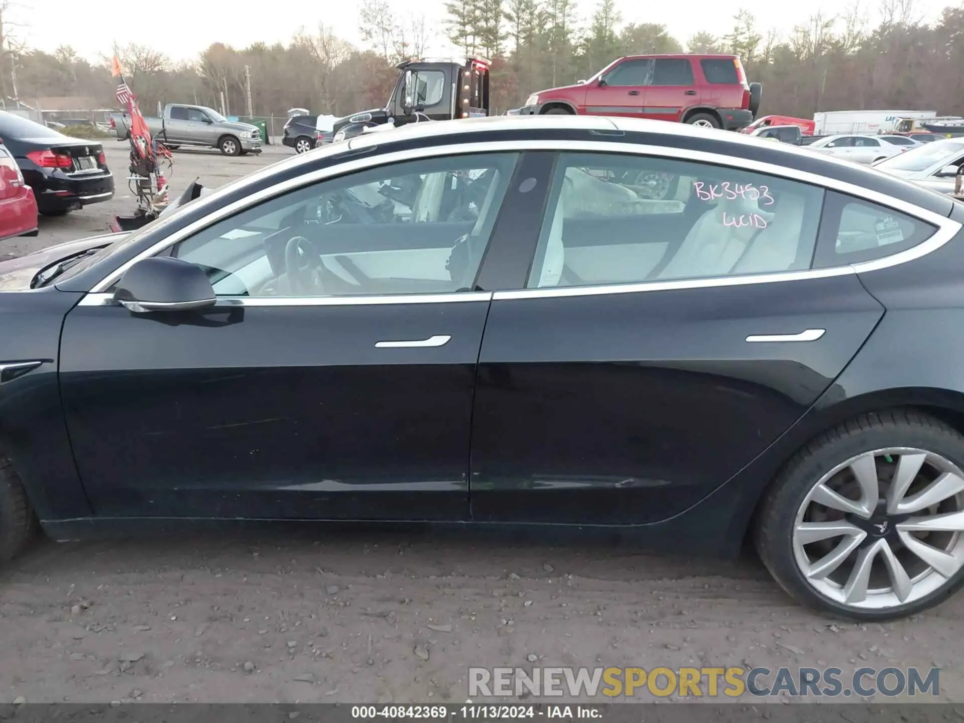 13 Photograph of a damaged car 5YJ3E1EB1KF391453 TESLA MODEL 3 2019