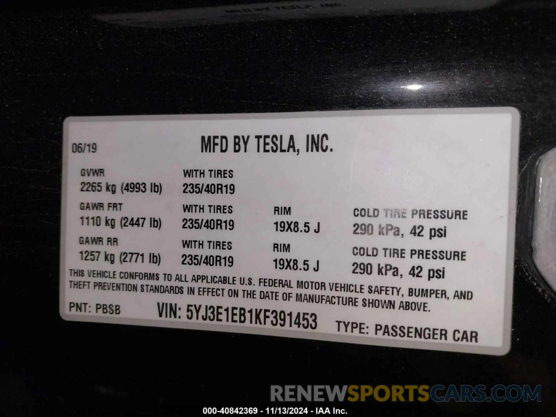 9 Photograph of a damaged car 5YJ3E1EB1KF391453 TESLA MODEL 3 2019