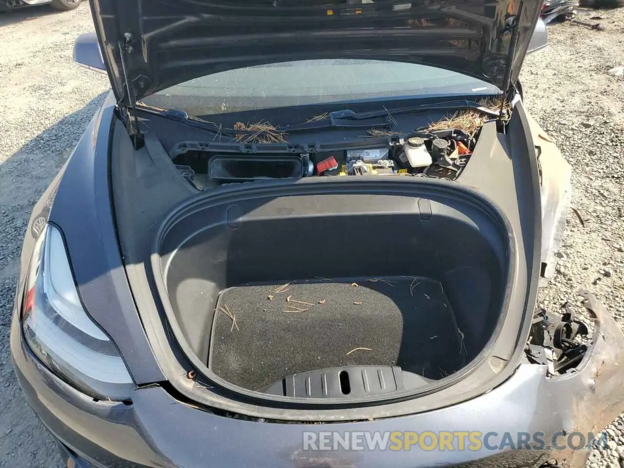 11 Photograph of a damaged car 5YJ3E1EB1KF413533 TESLA MODEL 3 2019