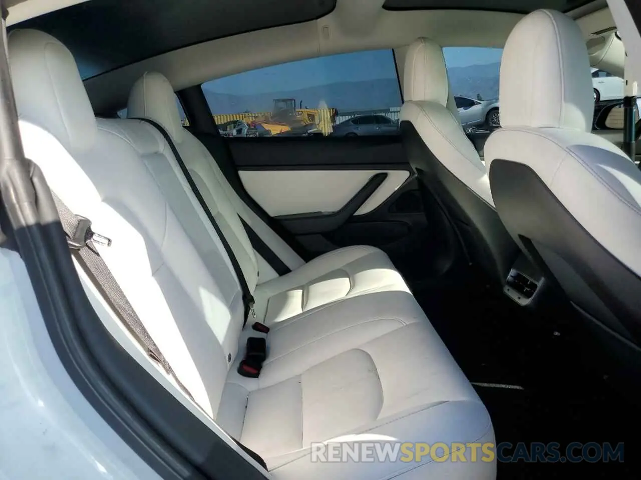 10 Photograph of a damaged car 5YJ3E1EB1KF437864 TESLA MODEL 3 2019