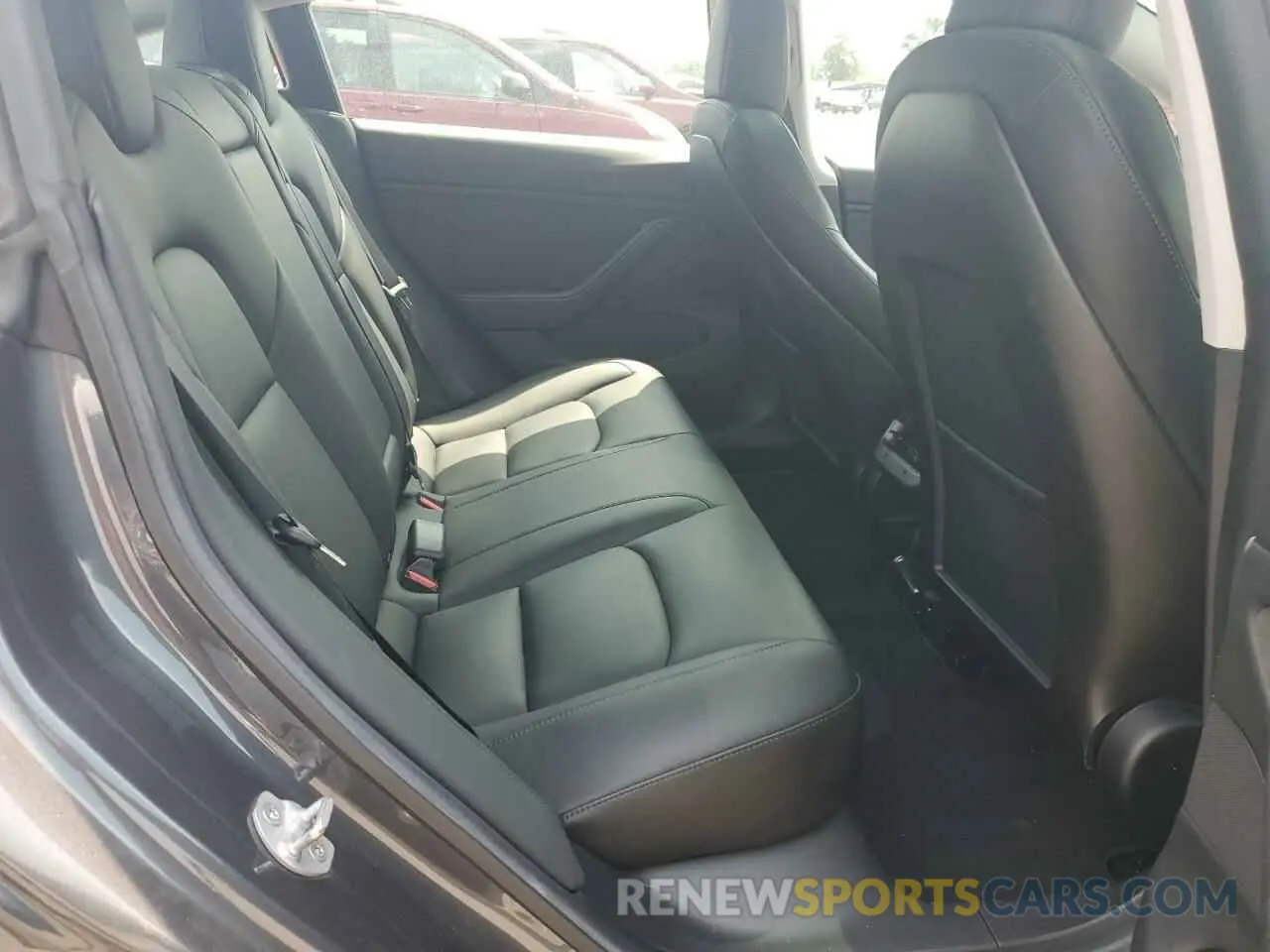 10 Photograph of a damaged car 5YJ3E1EB1KF438741 TESLA MODEL 3 2019