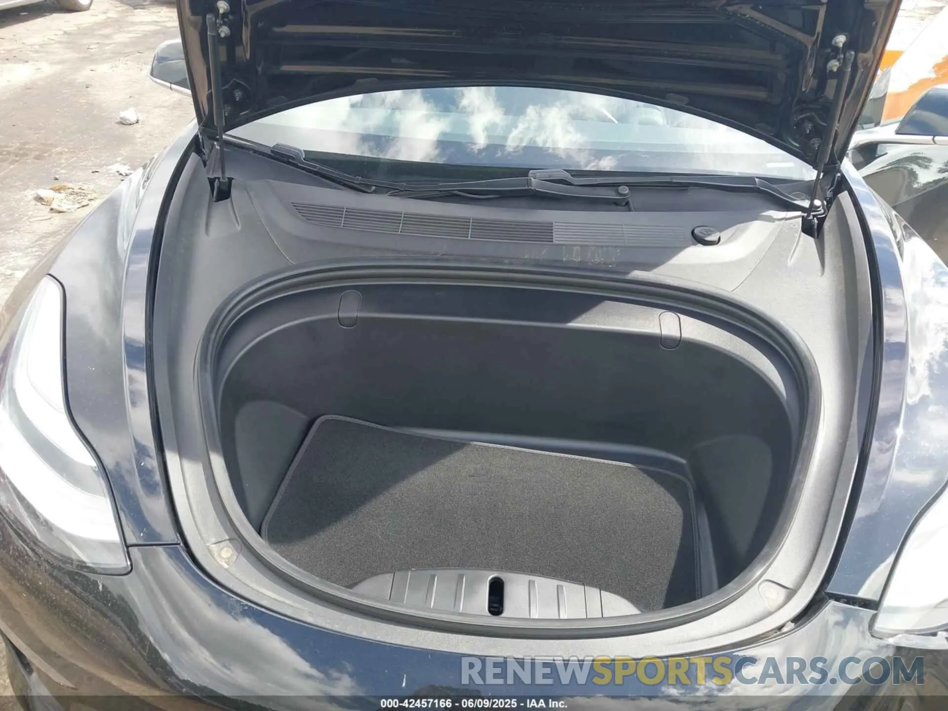 10 Photograph of a damaged car 5YJ3E1EB1KF441834 TESLA MODEL 3 2019