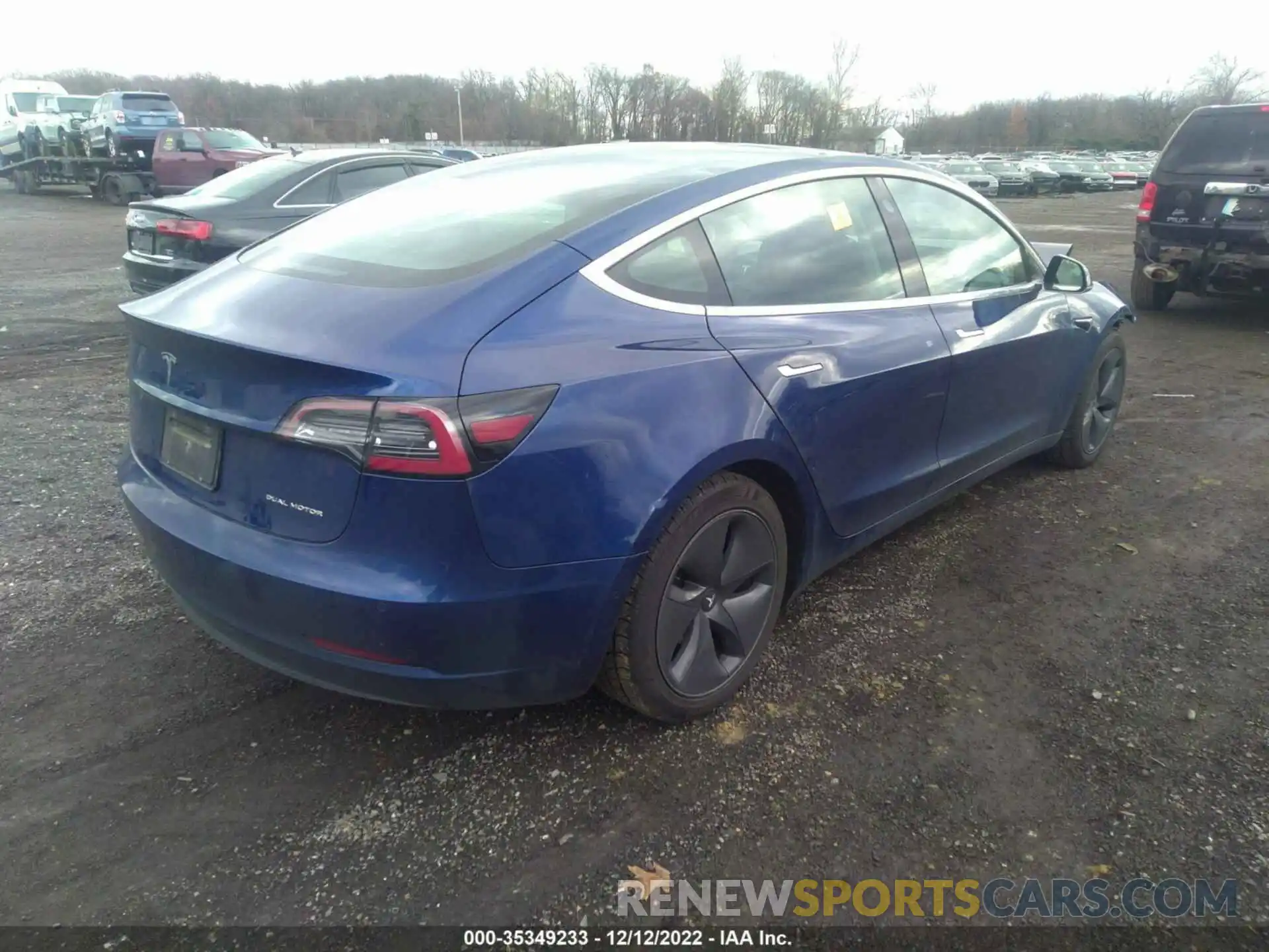 4 Photograph of a damaged car 5YJ3E1EB1KF452719 TESLA MODEL 3 2019