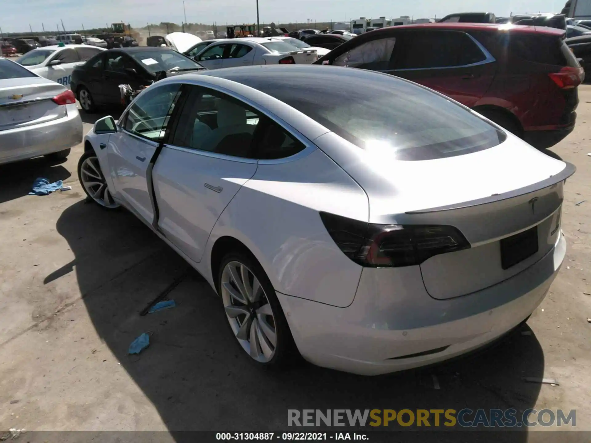 3 Photograph of a damaged car 5YJ3E1EB1KF487499 TESLA MODEL 3 2019