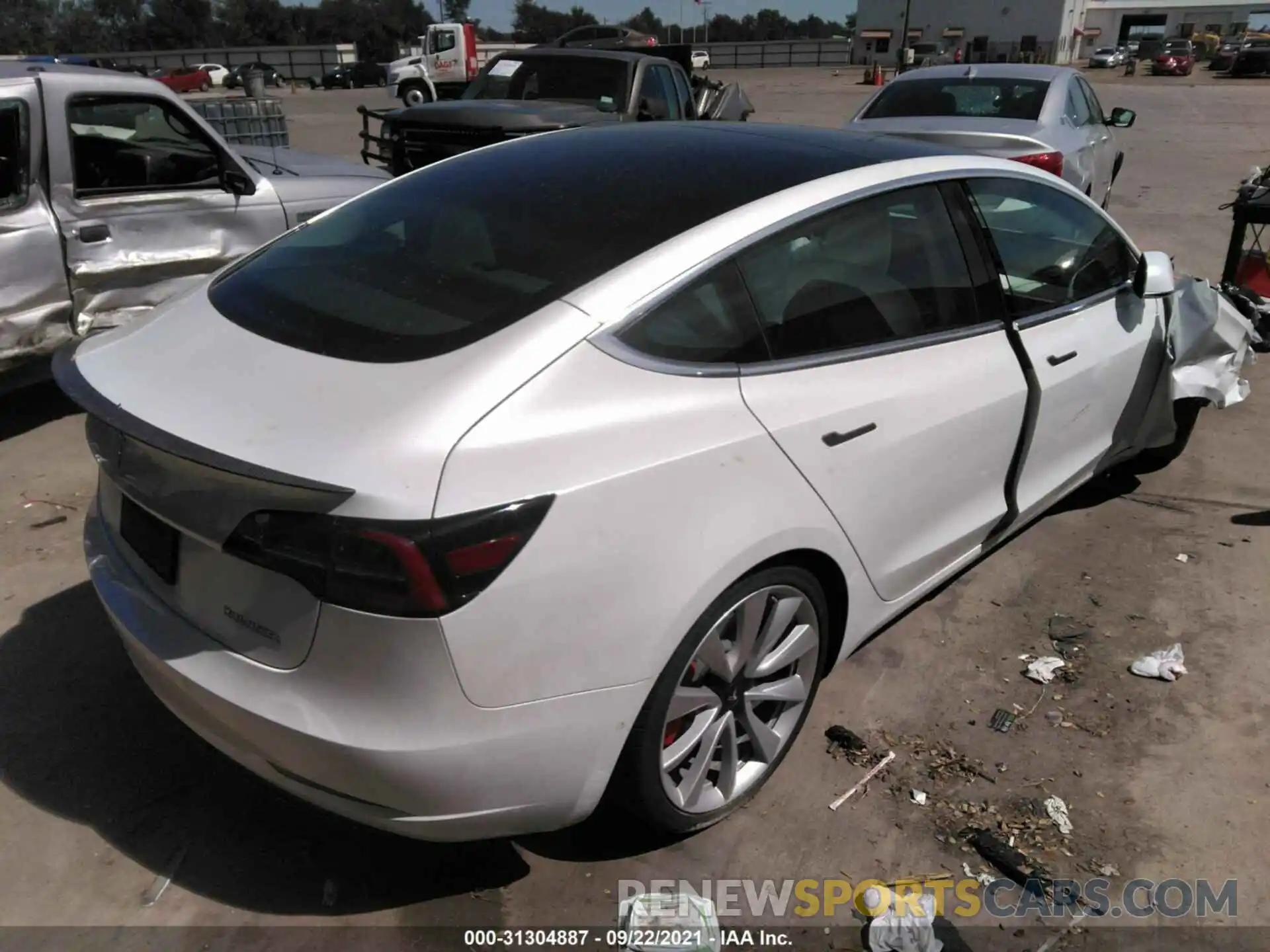 4 Photograph of a damaged car 5YJ3E1EB1KF487499 TESLA MODEL 3 2019