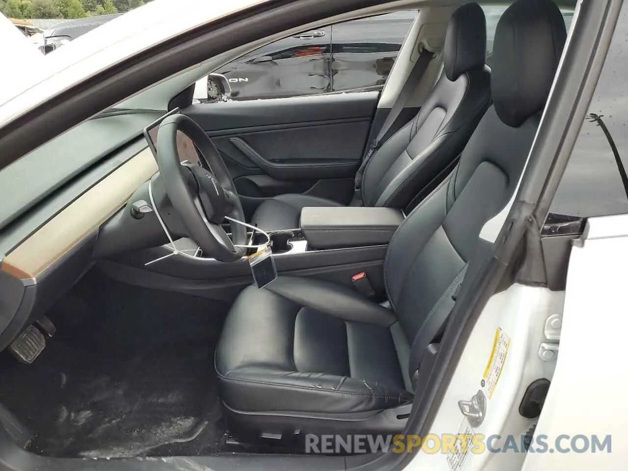 7 Photograph of a damaged car 5YJ3E1EB1KF493805 TESLA MODEL 3 2019
