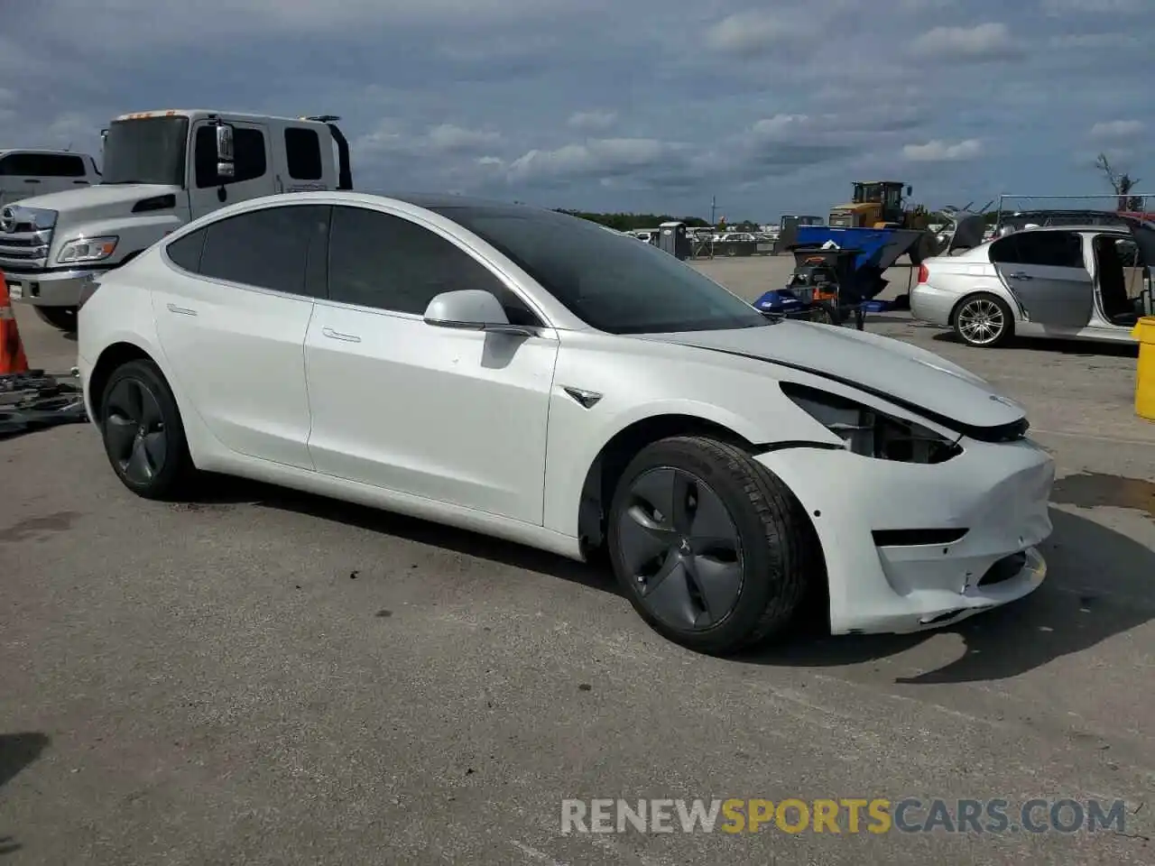 4 Photograph of a damaged car 5YJ3E1EB1KF494727 TESLA MODEL 3 2019