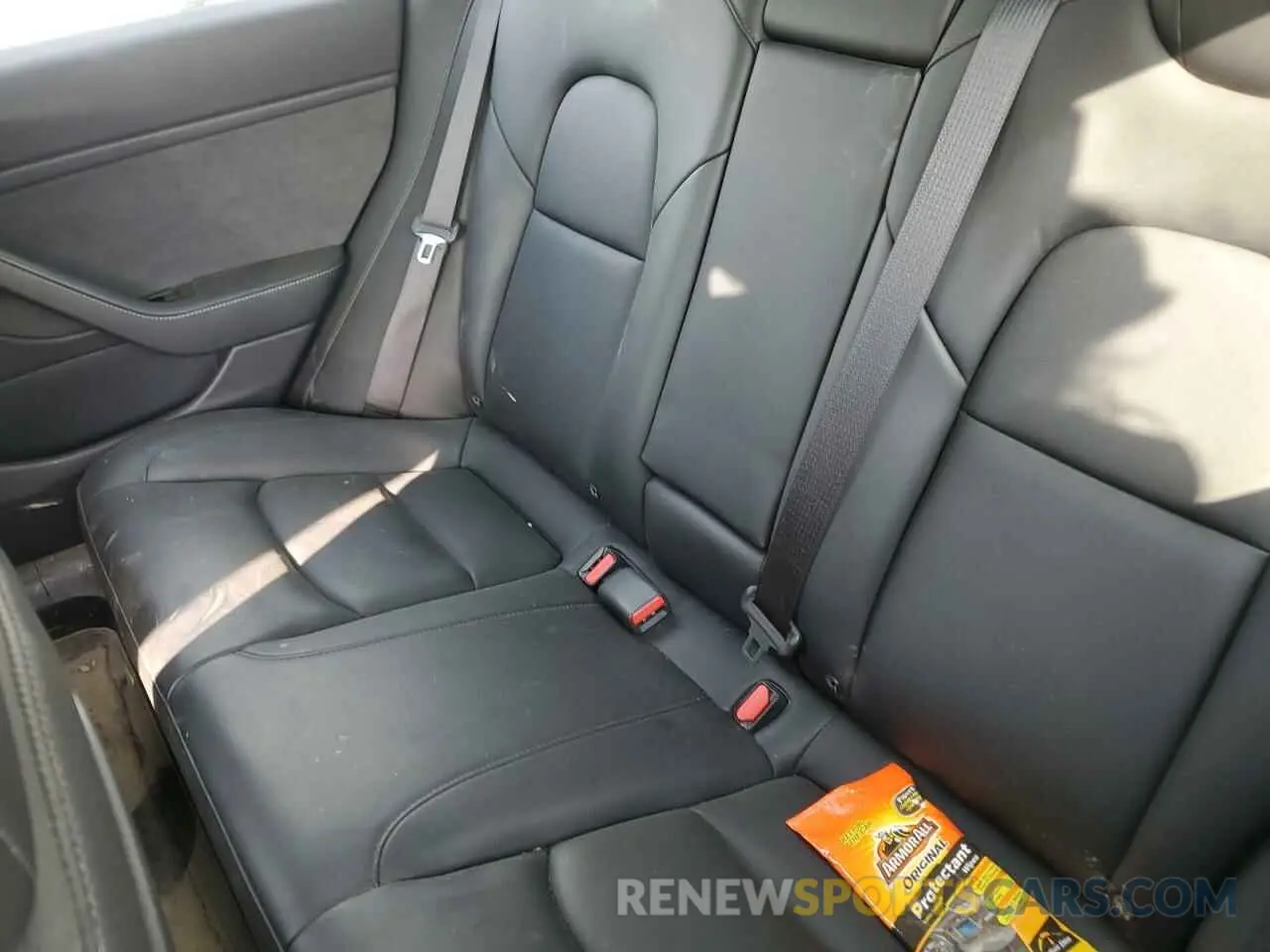 10 Photograph of a damaged car 5YJ3E1EB1KF510554 TESLA MODEL 3 2019