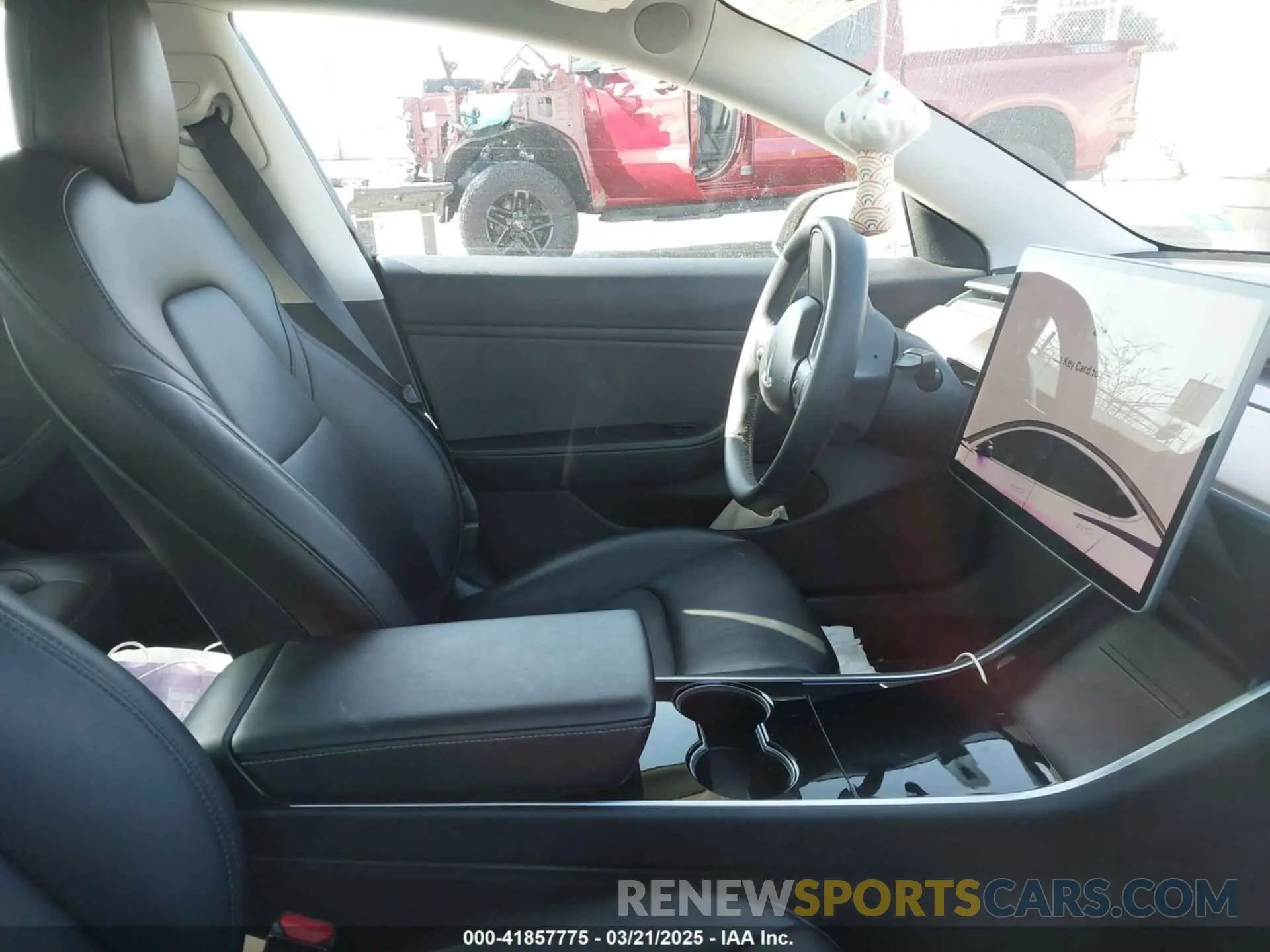5 Photograph of a damaged car 5YJ3E1EB1KF510912 TESLA MODEL 3 2019
