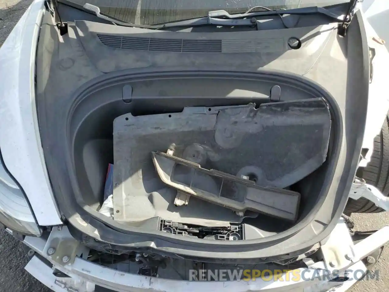 11 Photograph of a damaged car 5YJ3E1EB1KF512398 TESLA MODEL 3 2019