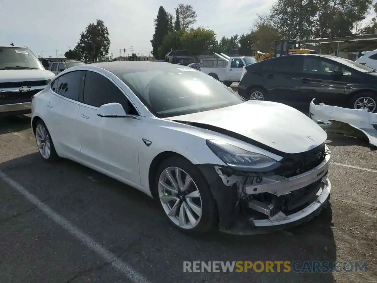 4 Photograph of a damaged car 5YJ3E1EB1KF512398 TESLA MODEL 3 2019